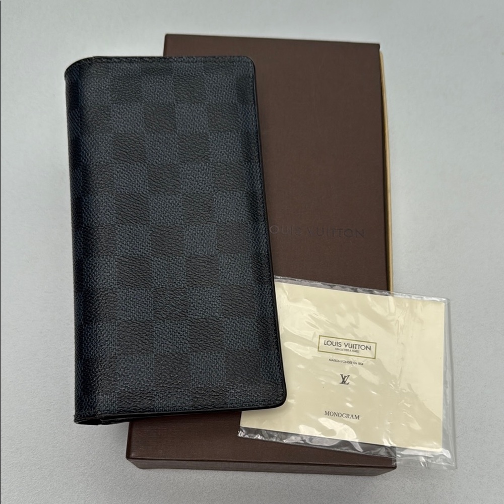 Authentic Louis Vuitton Damier Graphite Portefeuille Brazza Wallet & Box